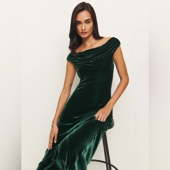 Reformation Elvie Velvet Dress In Forest, brand new, never worn, no flaws. - Picture 2 of 16